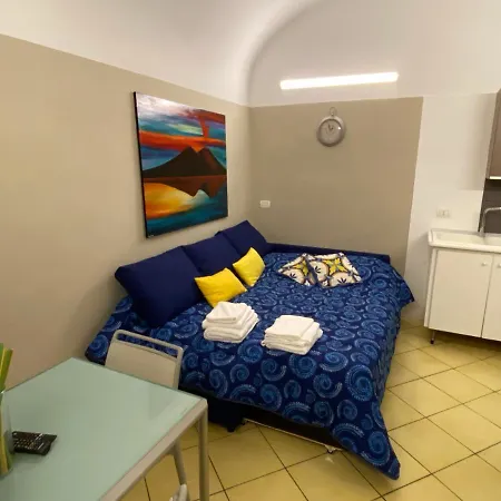 Kiki Suite Napoli Centro-2